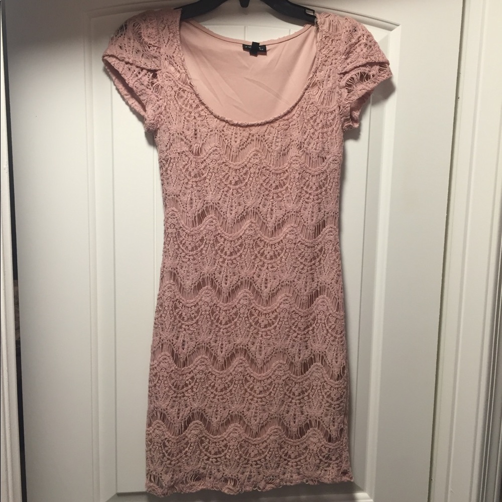 Very cute blush nude dress!